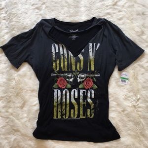 NWT Guns N’ Roses Choker Distressed T-Shirt